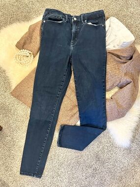✨ Good American Dark Blue Skinny Jeans ✨